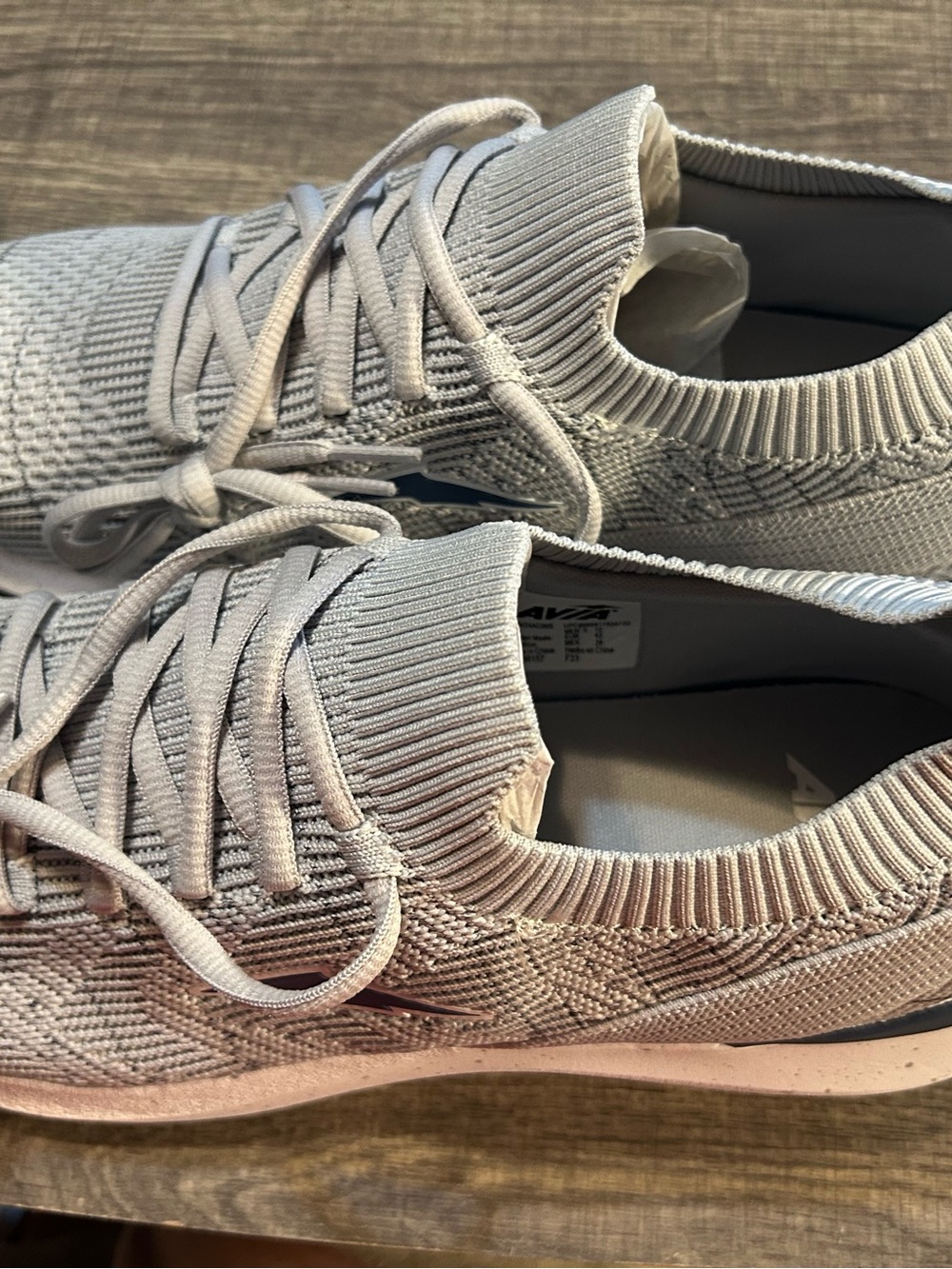 Avia Men's Lifestyle Jogger Sneakers in Gray.Size 10 New Without Box Never Worn